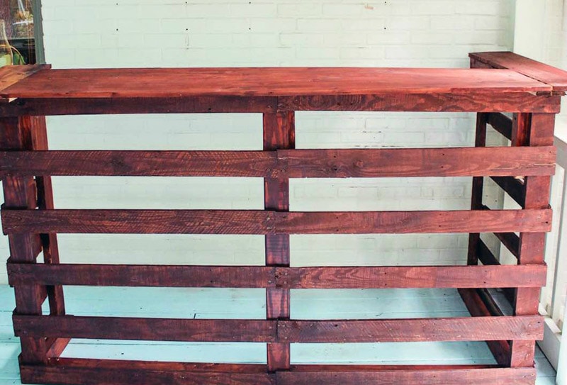 diy pallet bar