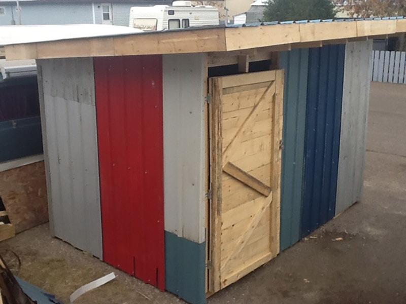 diy pallet shed