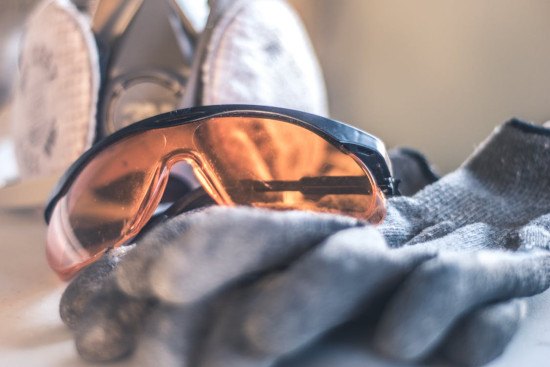 goggles and gloves