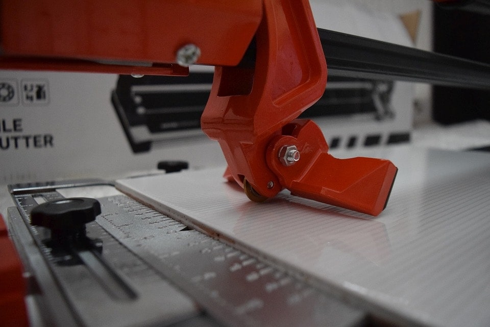 manual tile cutter close up