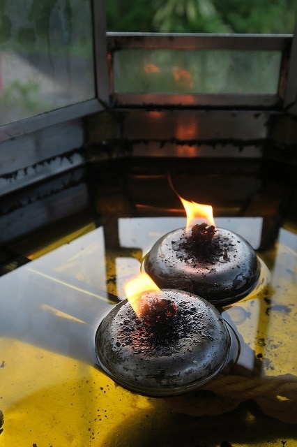 oil-lamp-pixabay