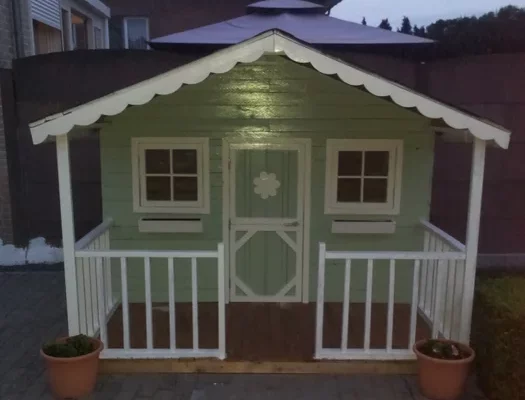 pallets playhouse