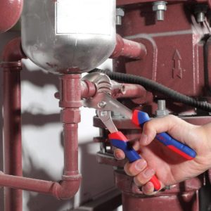 person using WORKPRO Adjustable Water Pump Pliers
