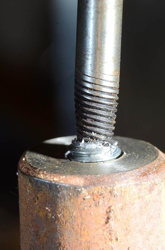 removing broken bolt