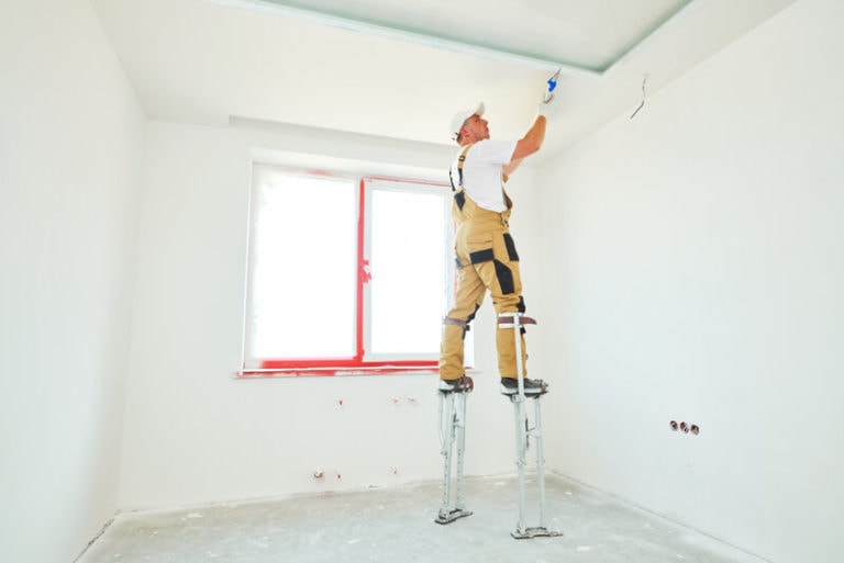 How To Patch a Plaster Ceiling in 9 Steps (with Pictures) | Home Grail