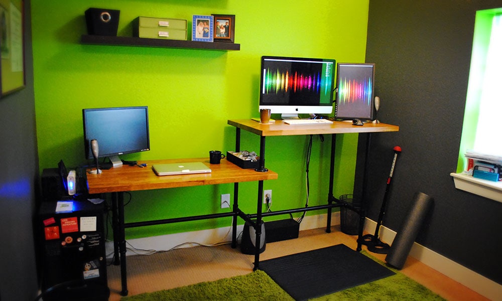 sitting standing desk