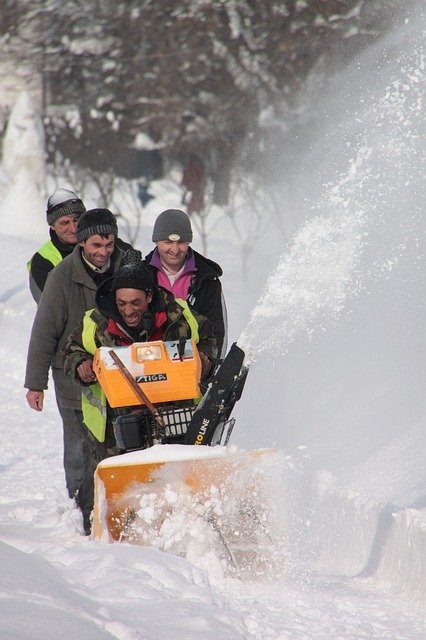 gas snow blower