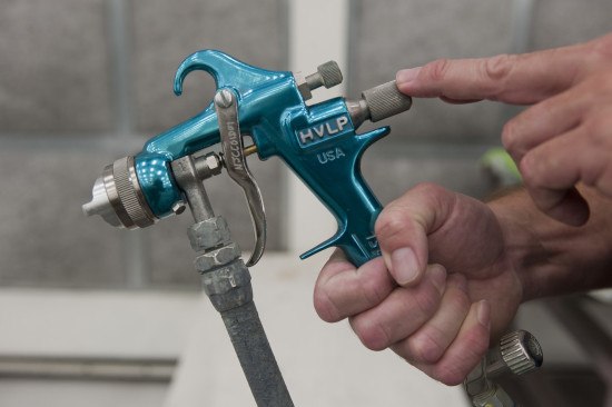 spray gun pressure setting