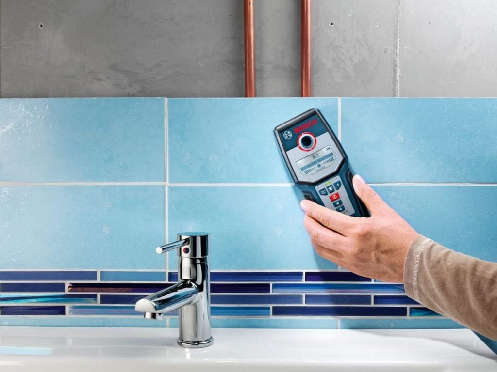 using Bosch GMS120 Digital Multi-Scanner stud finder