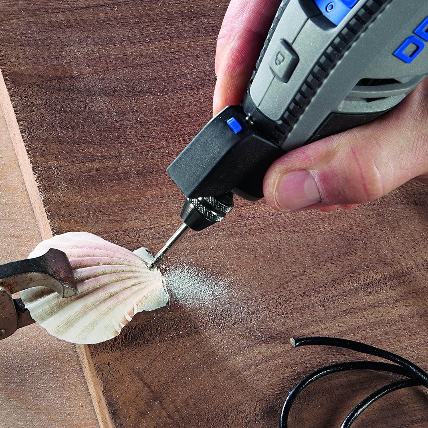 using Dremel 4300-9:64 Rotary Tool Kit