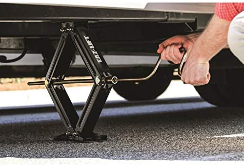 using Eaz-Lift 48830 RV Stabilizing Scissor Jack