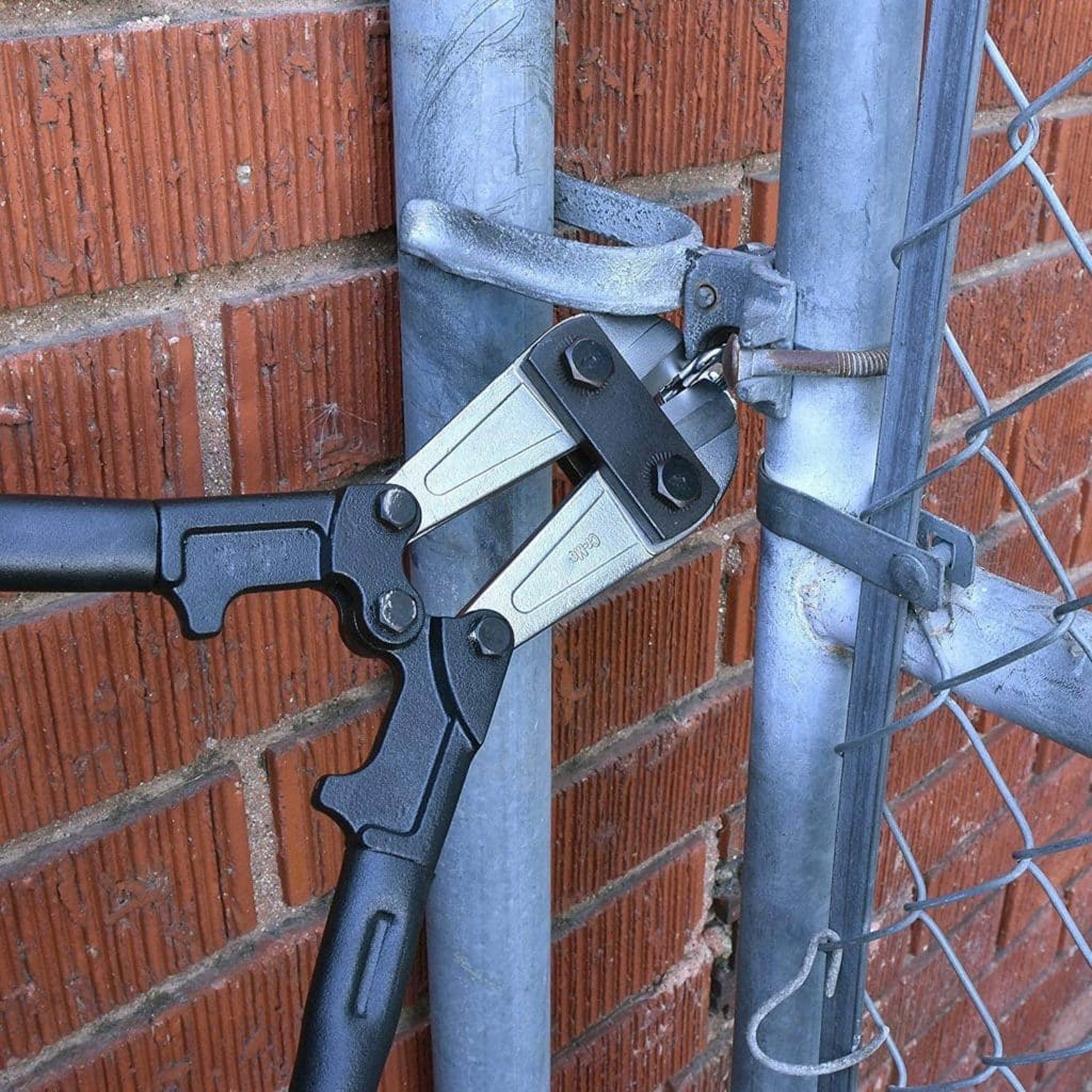 using Neiko 00563A Heavy Duty Bolt Cutter