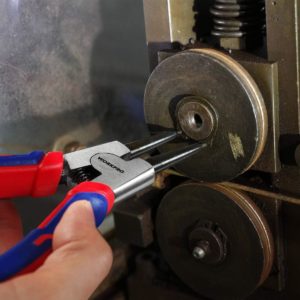 using WORKPRO W001331A Snap Ring Pliers