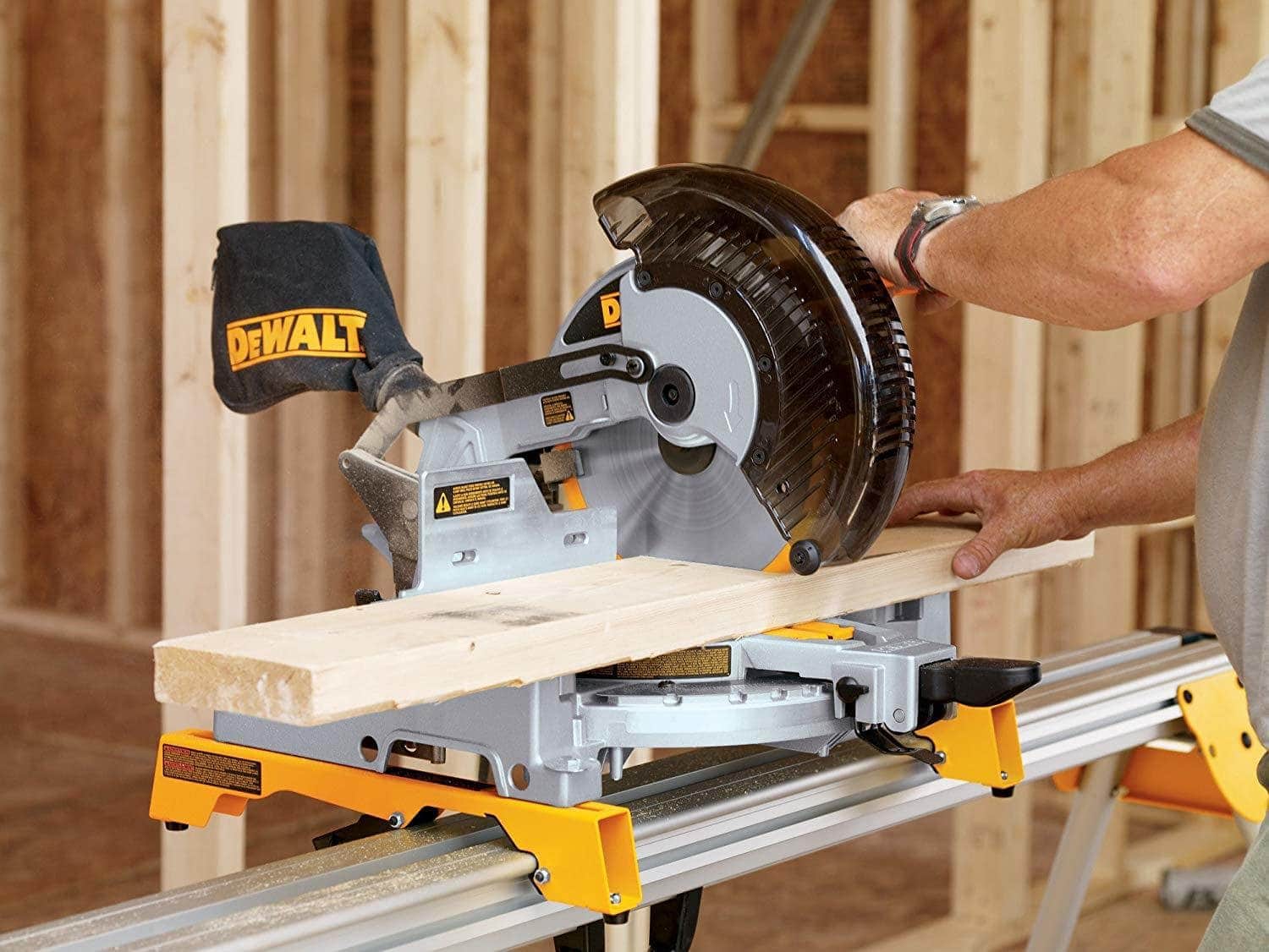 using the dewalt DW713