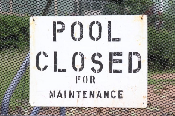 4 Steps to Properly Maintain Your Pool