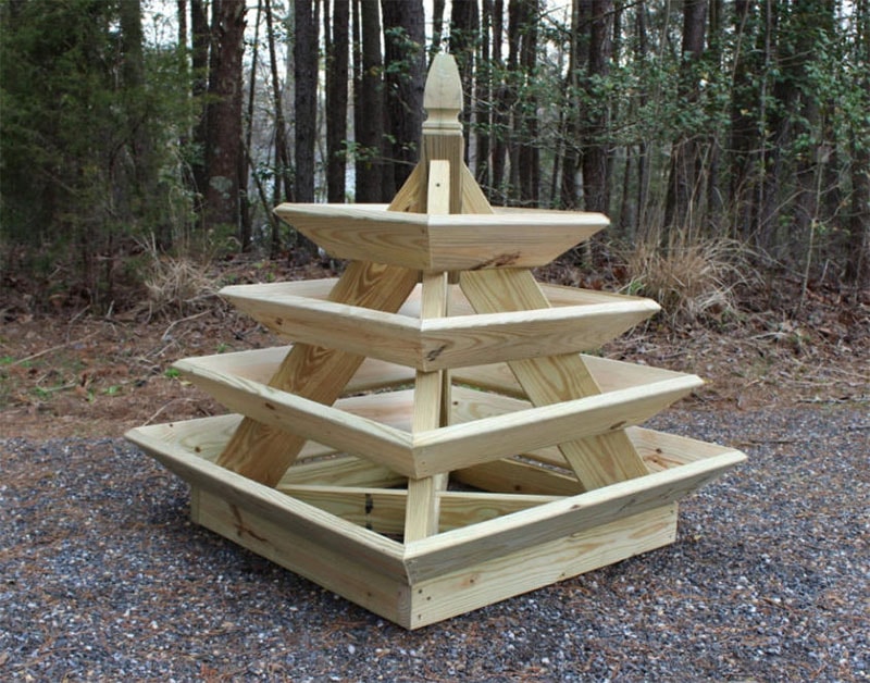 ChesapeakeCrafts’ Strawberry Pyramid Planter