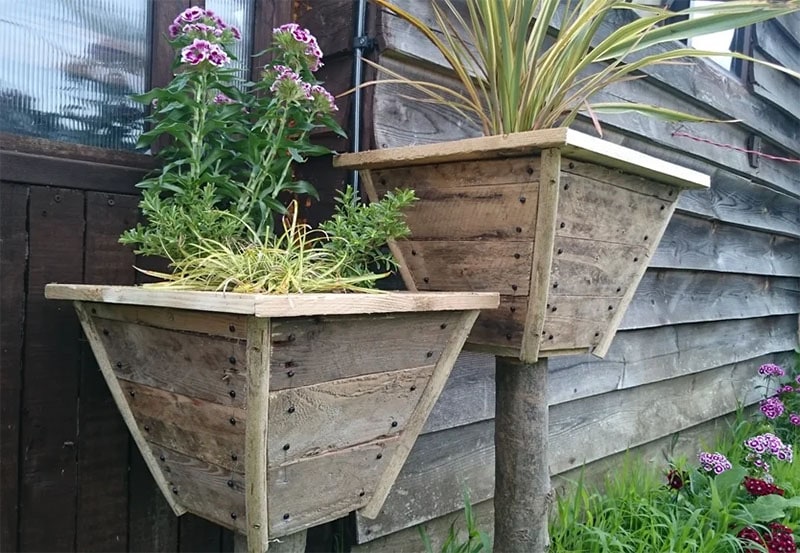 Timberanew’s Rustic Pyramid Planter