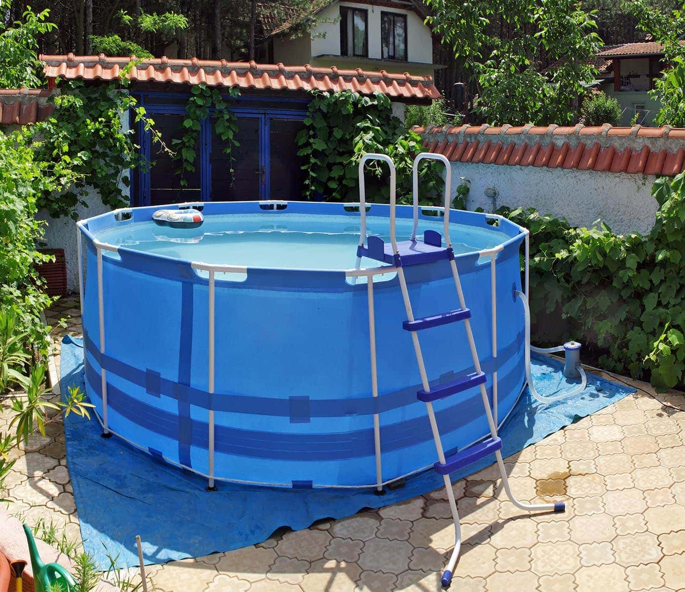 above ground pool on commercial pad