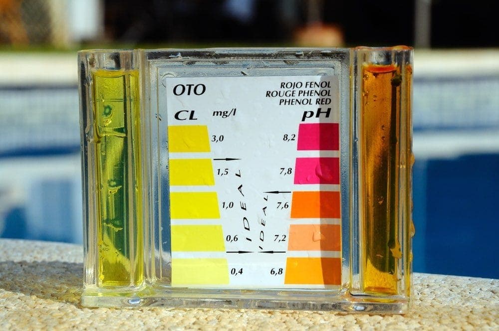 checking chemical balance of swimming pool