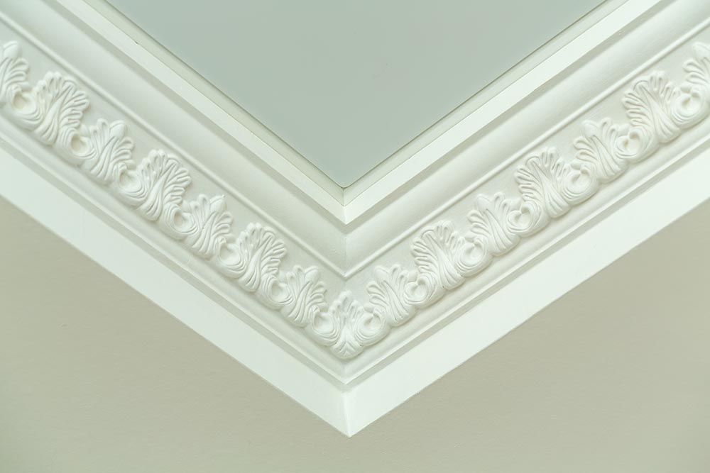 Decorative crown molding