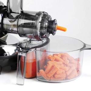 a kuvings juicer