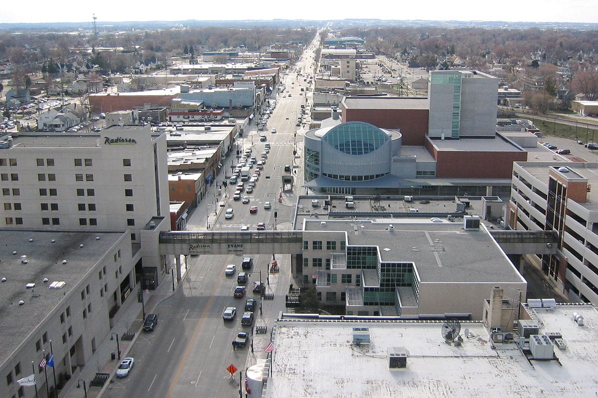 Appleton Facing West