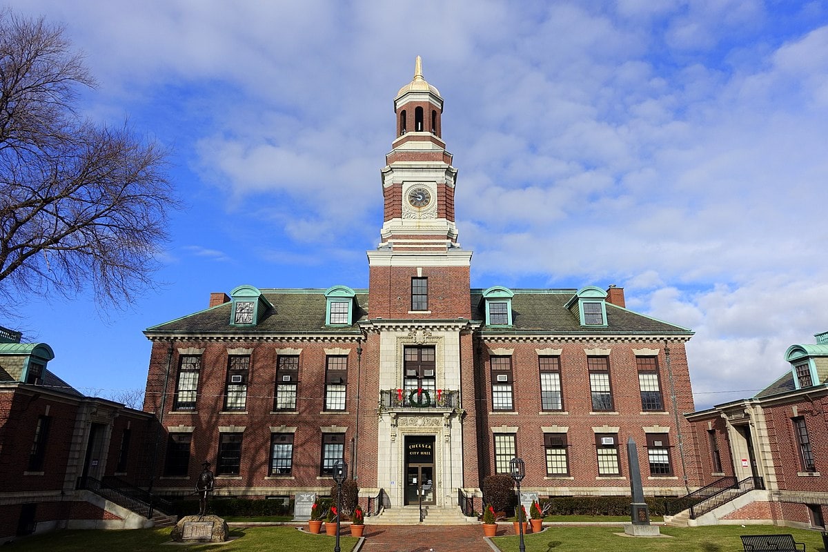 Chelsea City Hall - Chelsea, Massachusetts - DSC09227