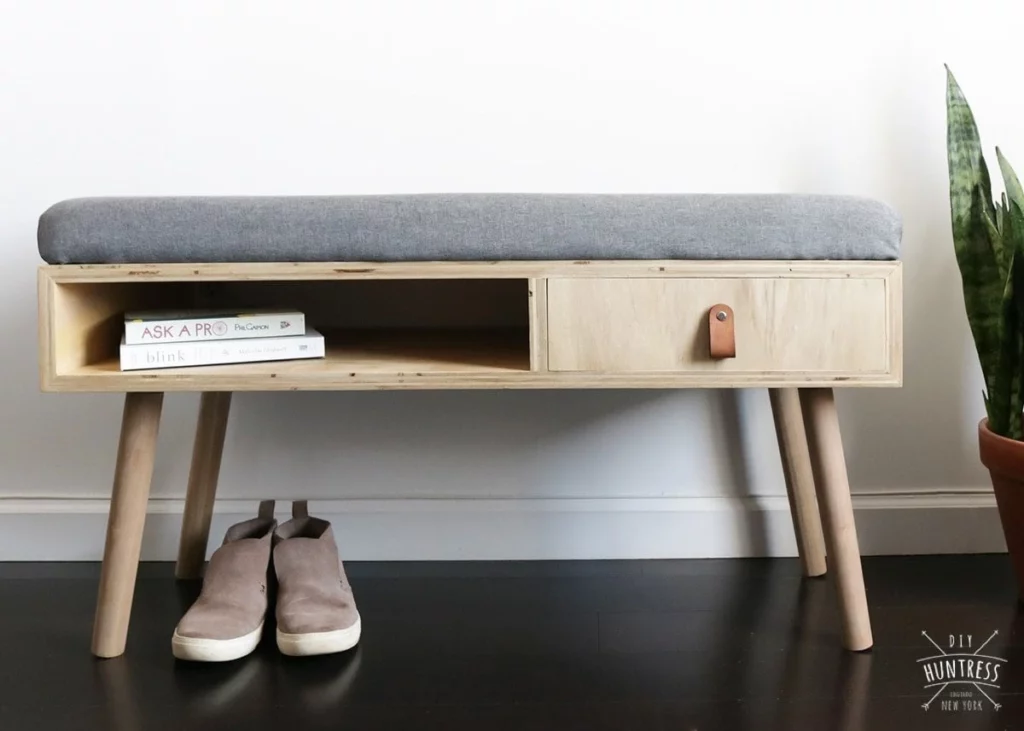 DIY Retro Entryway Plywood Bench