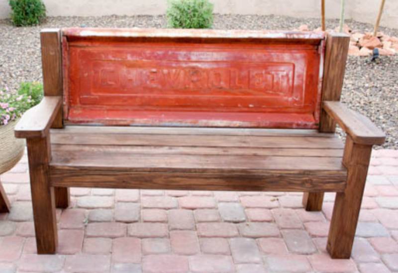DIY Rustic Tailgate Bench