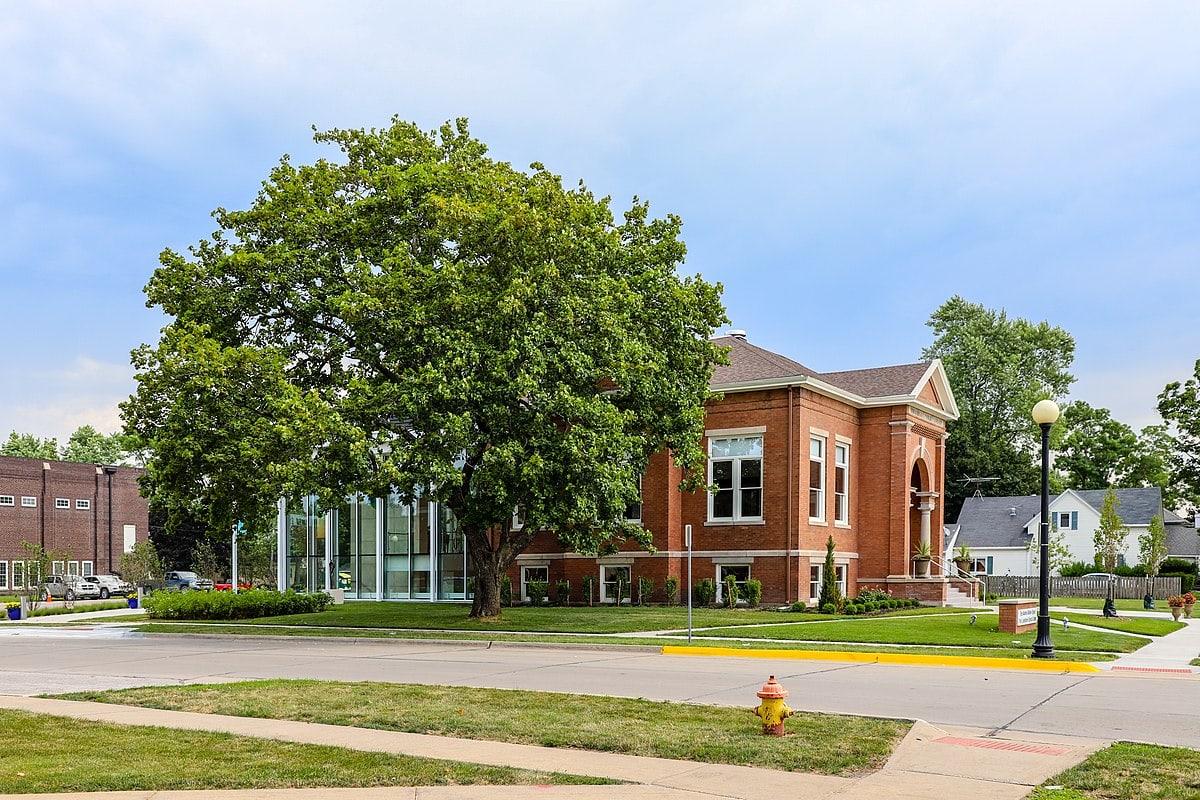 Indianola Carnegie Library Iowa 2019-2182