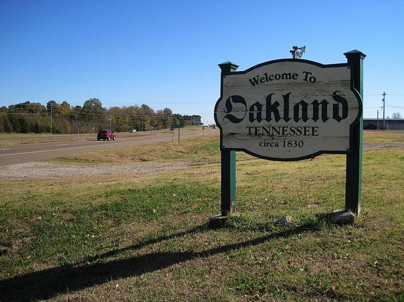 Oakland Tennessee welcome sign