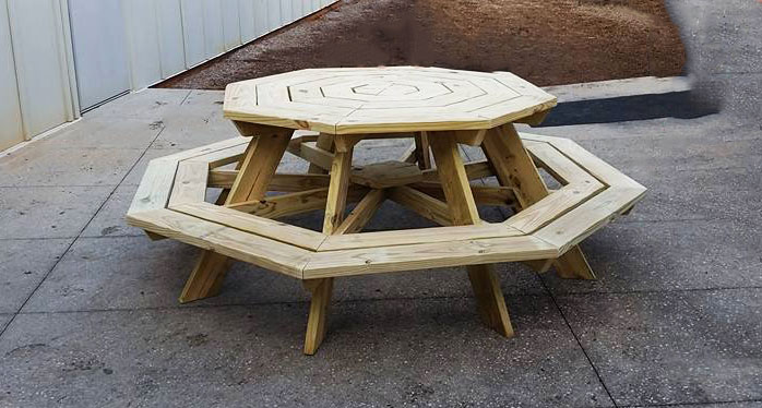 Octagon picnic table
