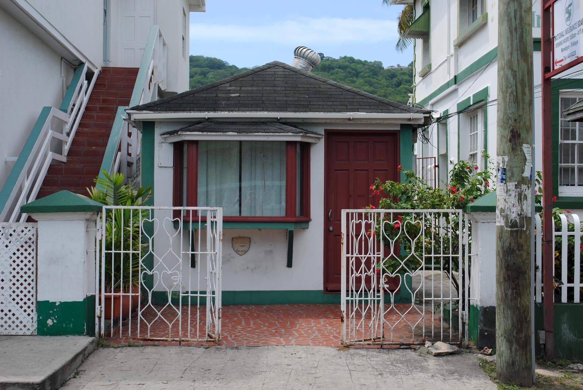 Tiny house