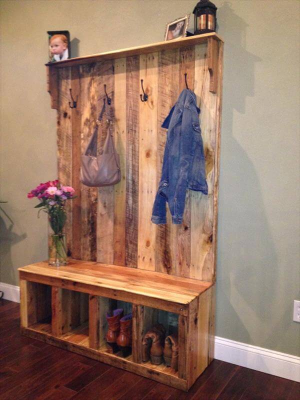 pallet entryway bench