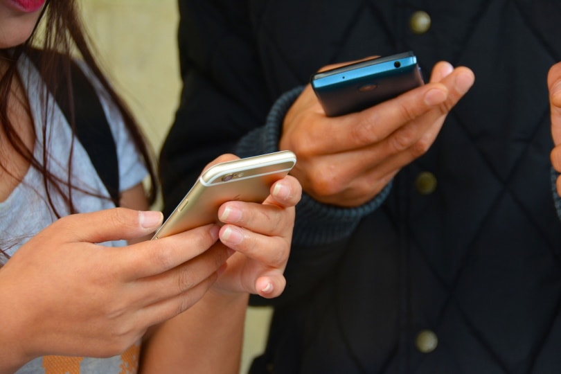 texting mobile phone