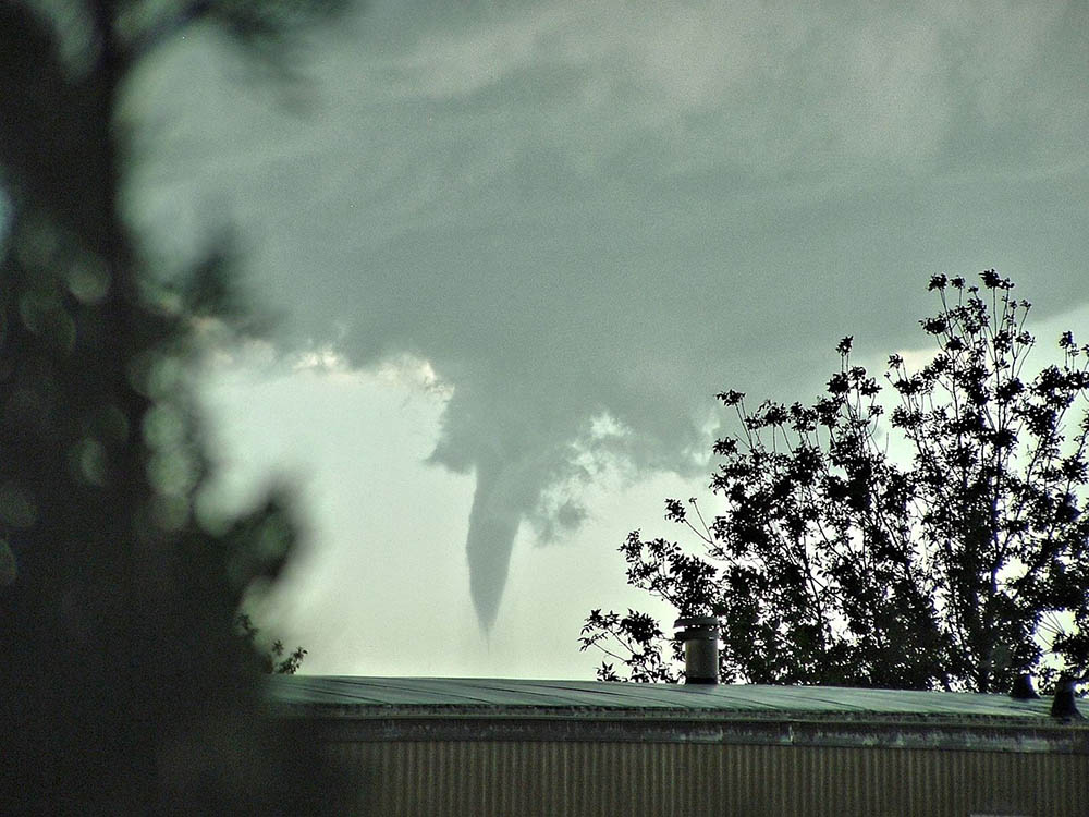 tornado funnel cloud