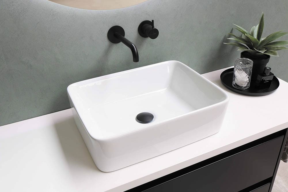 wall mounted faucet