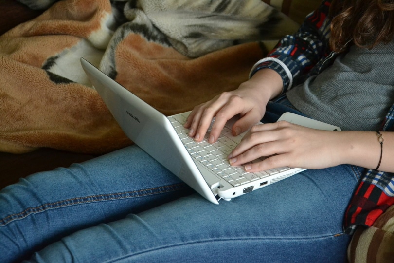 woman working on computer