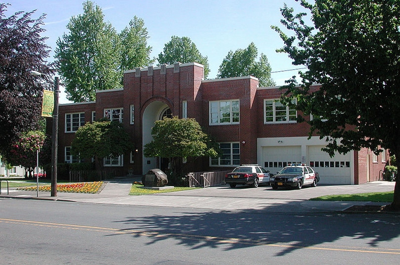 Milwaukie Oregon city hall