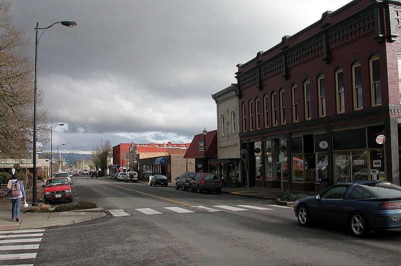 Monmouth oregon main street