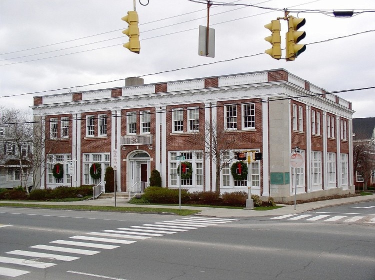 Simsbury CT Bank