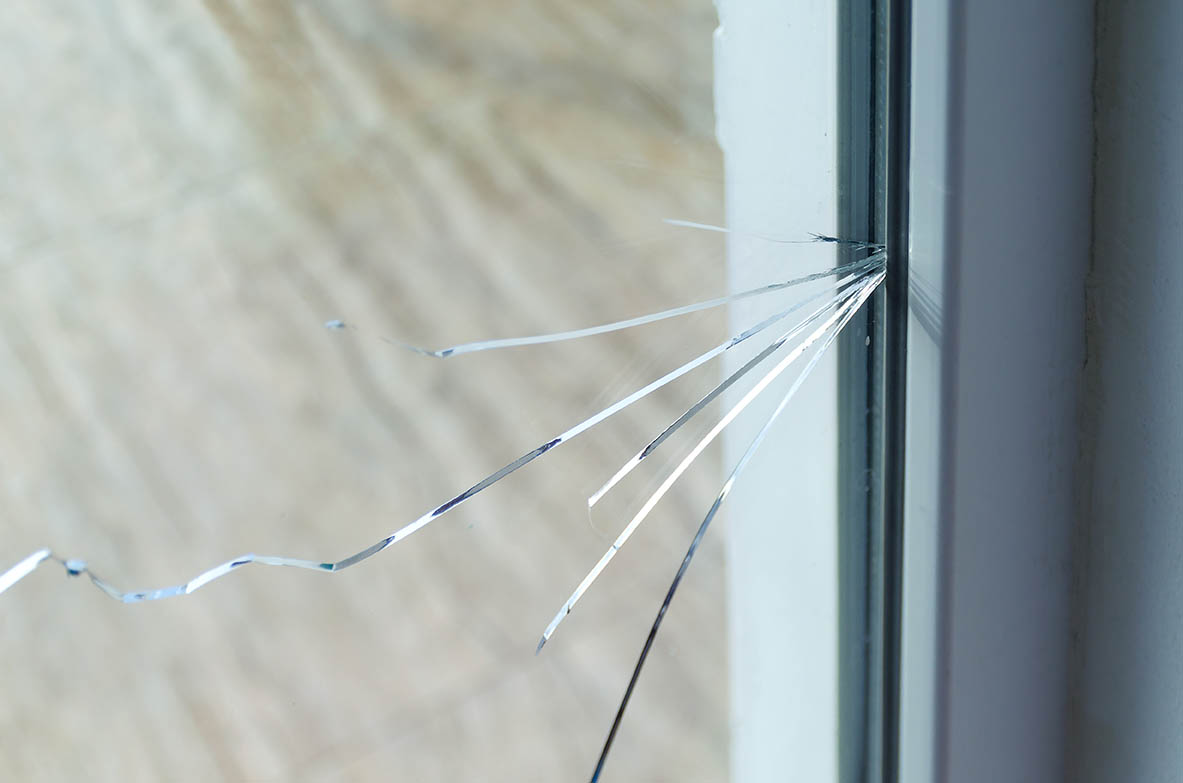 crack on window glass
