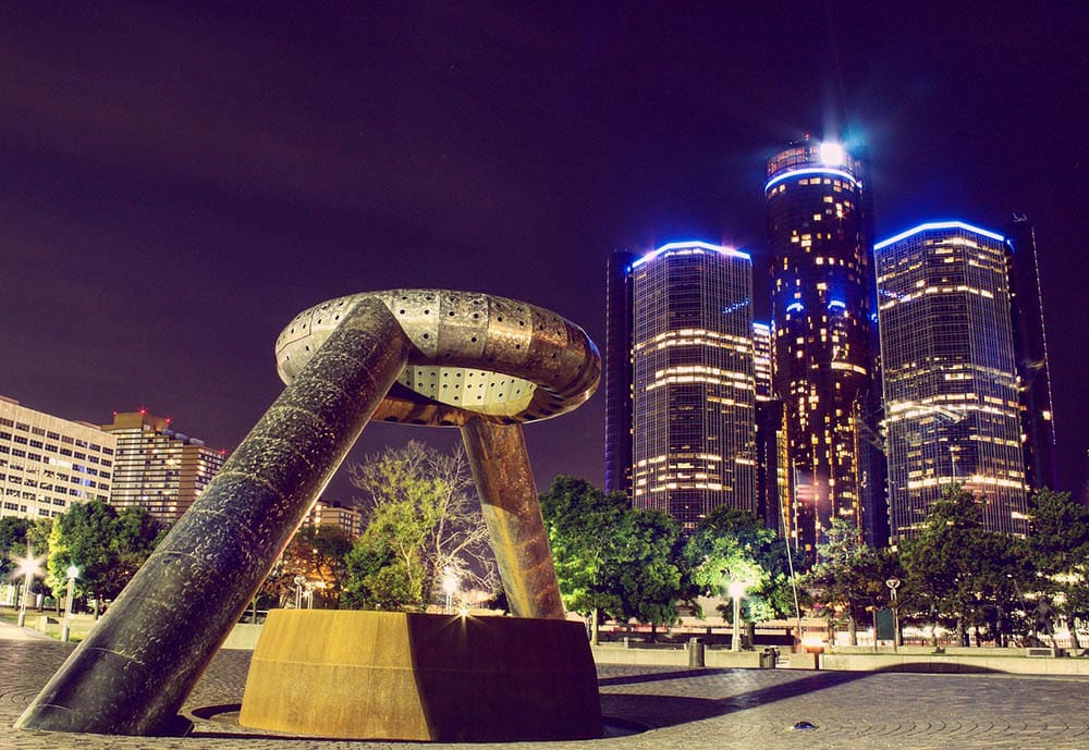 detroit, michigan at night