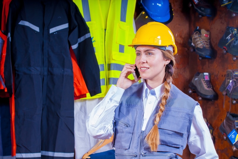 female construction worker