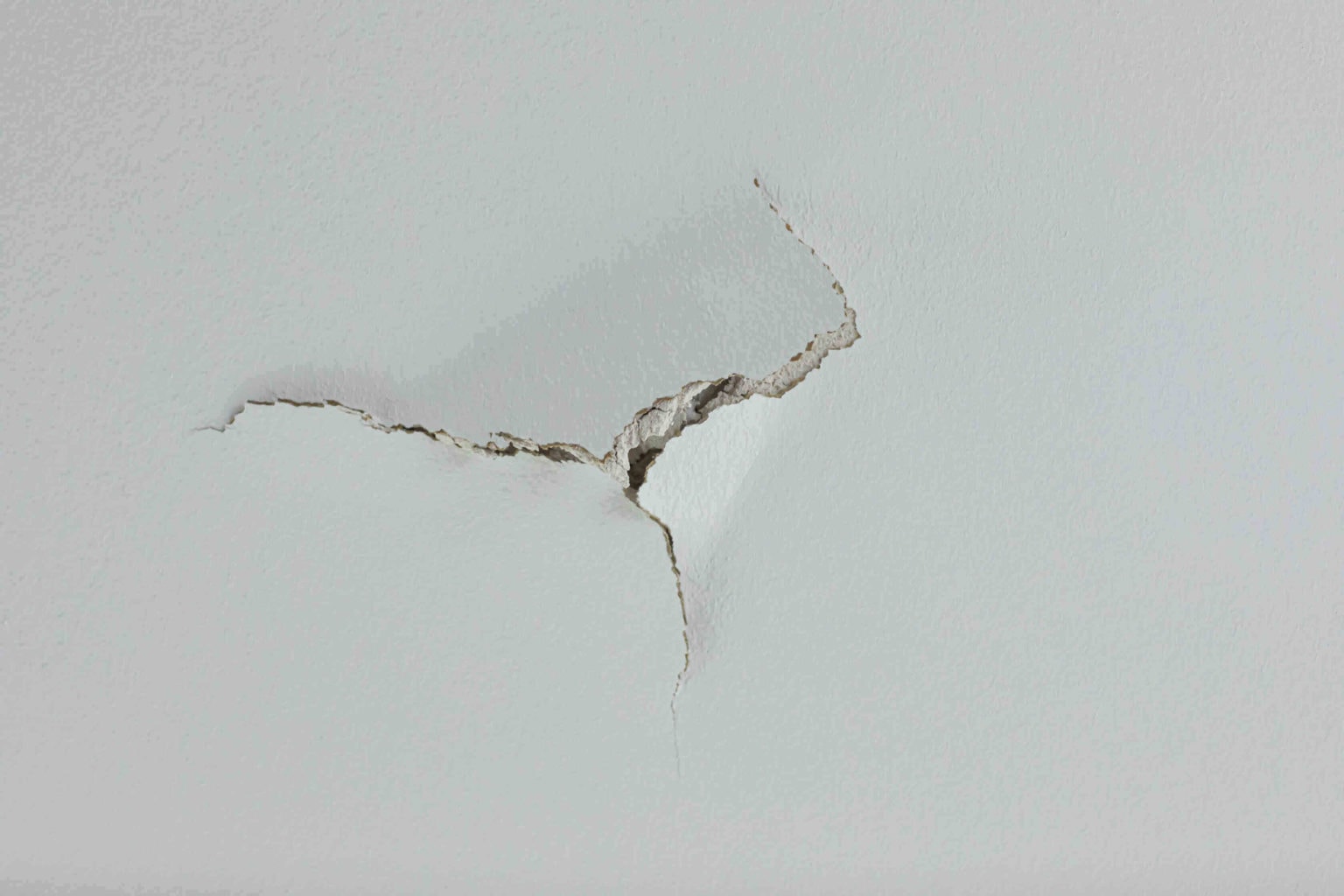 How To Fix Nail Pops in Ceiling in 4 Steps (with Pictures) | Home Grail