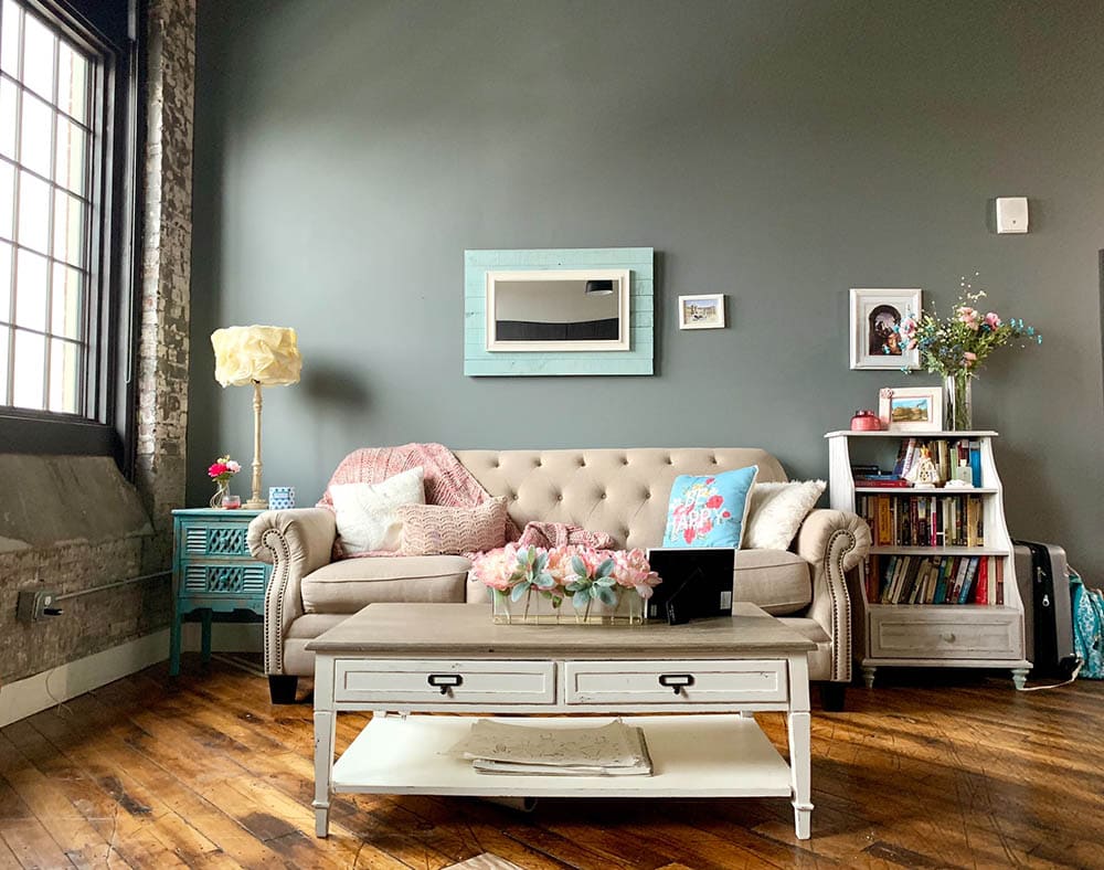 living room with refurbished furnitures