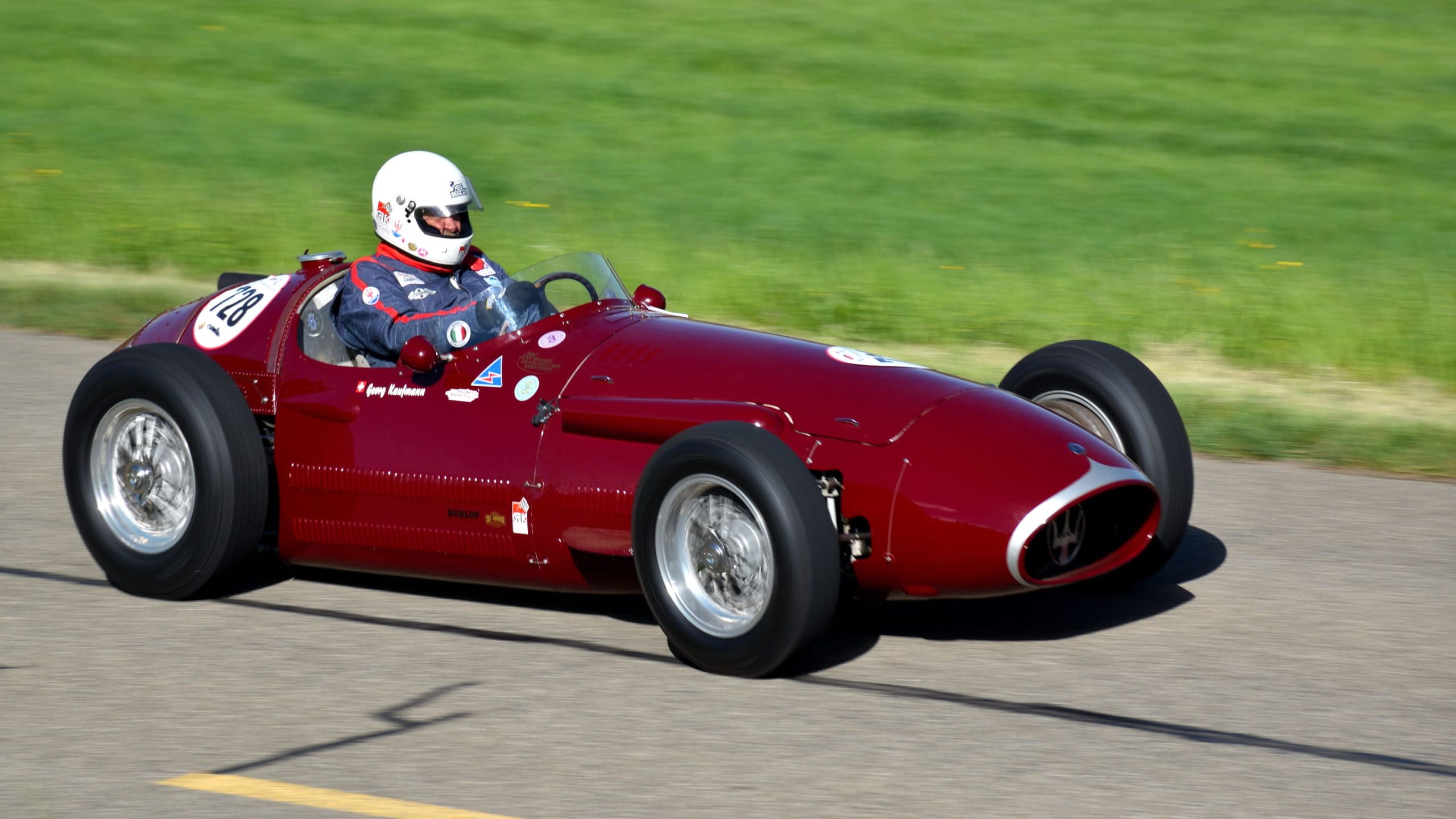 maserati racing car