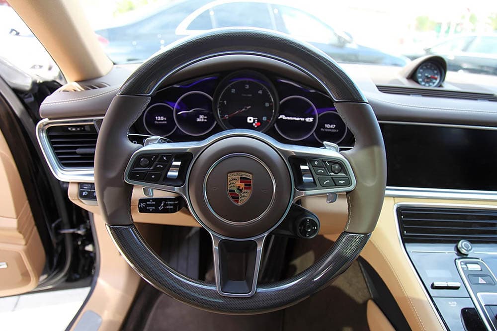 porsche panamera 4s steering wheel