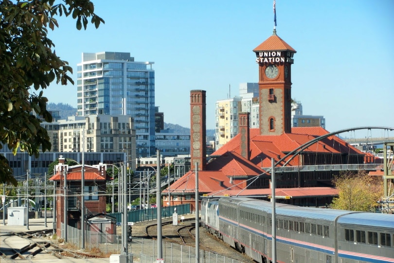 portland oregon train station