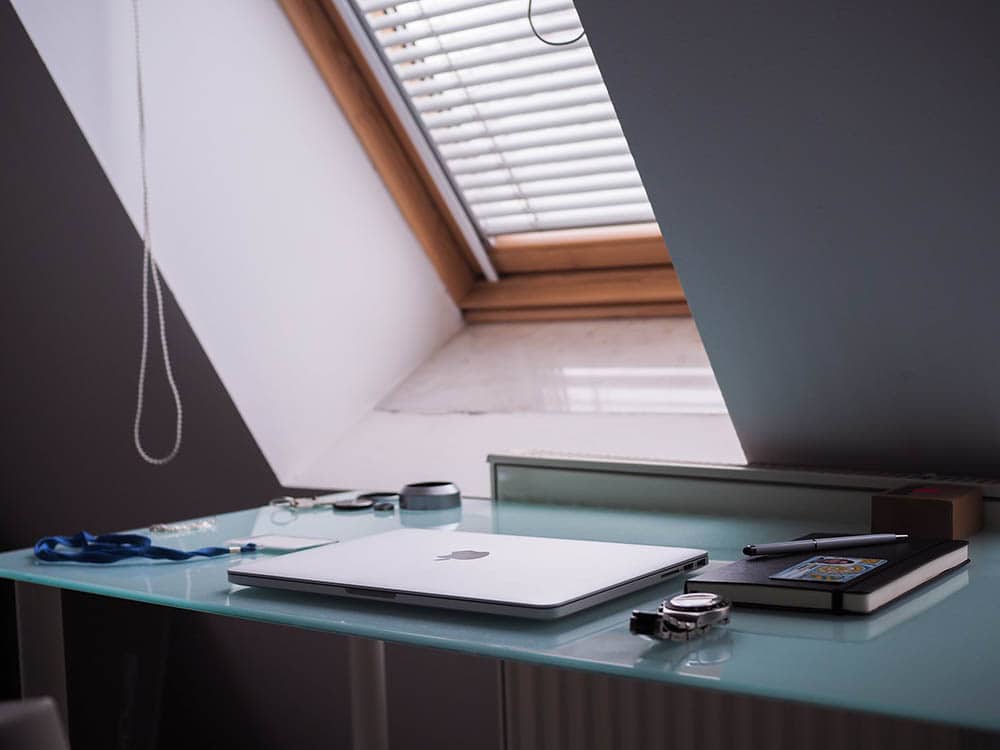 roof window with blinds